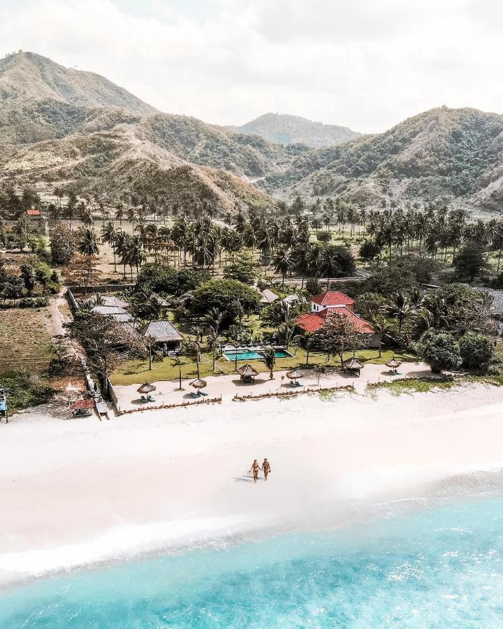 Segara Lombok Beach Resort Selong Belanak Exterior photo